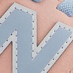 YV373