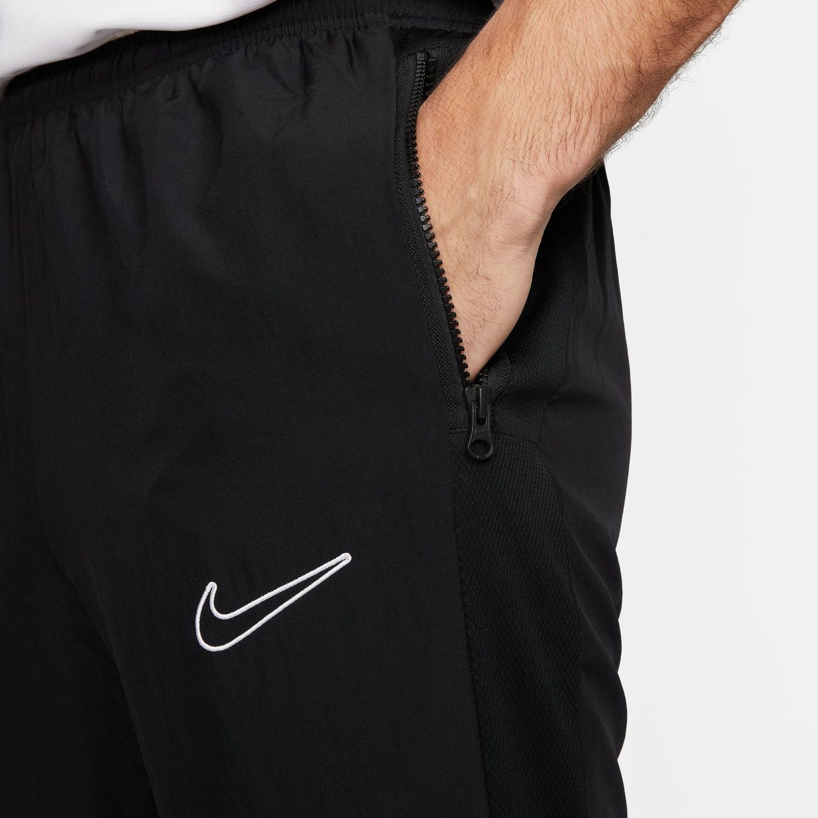 NIKE DRI-FIT ACADEMY MEN\'S WOV