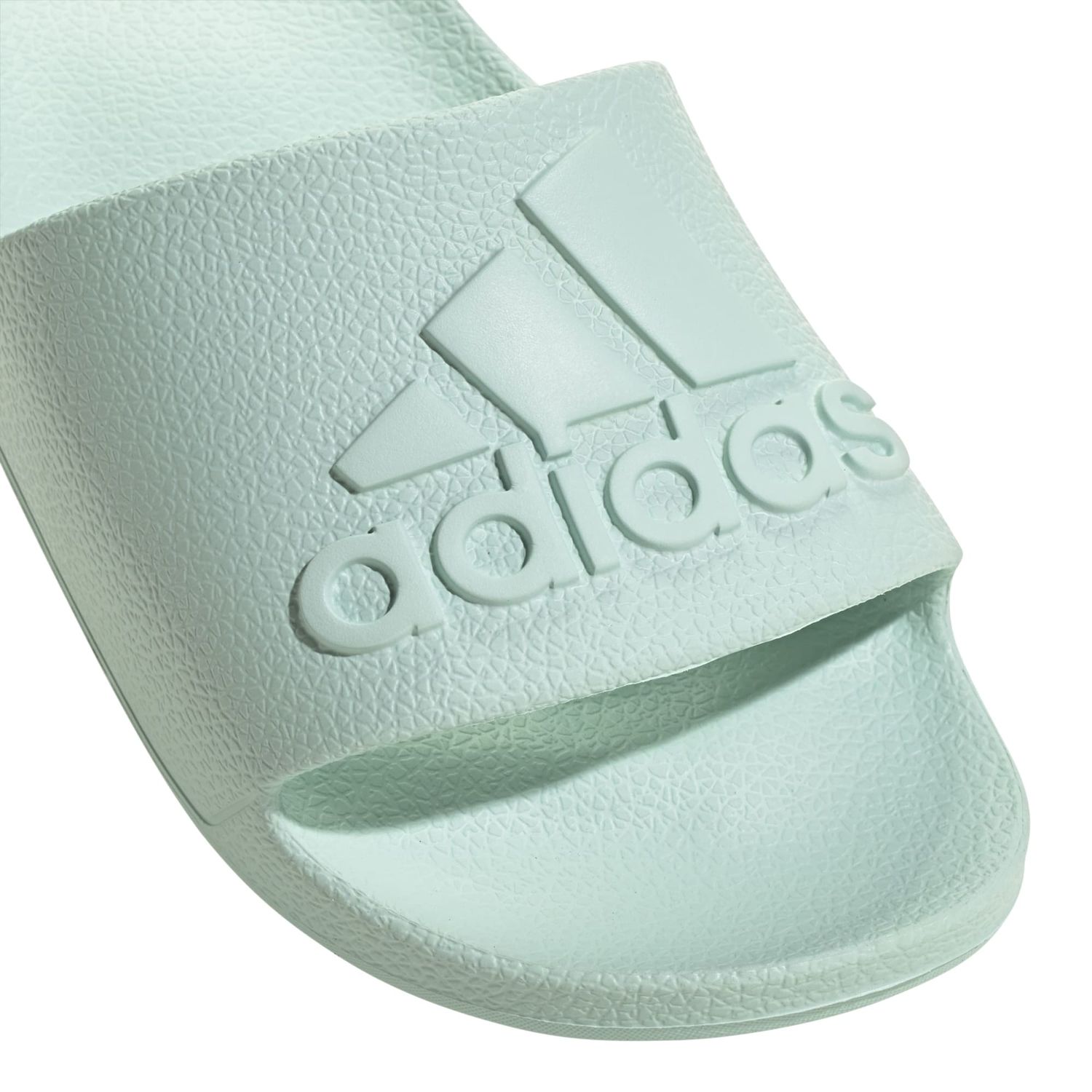 ADILETTE AQUA