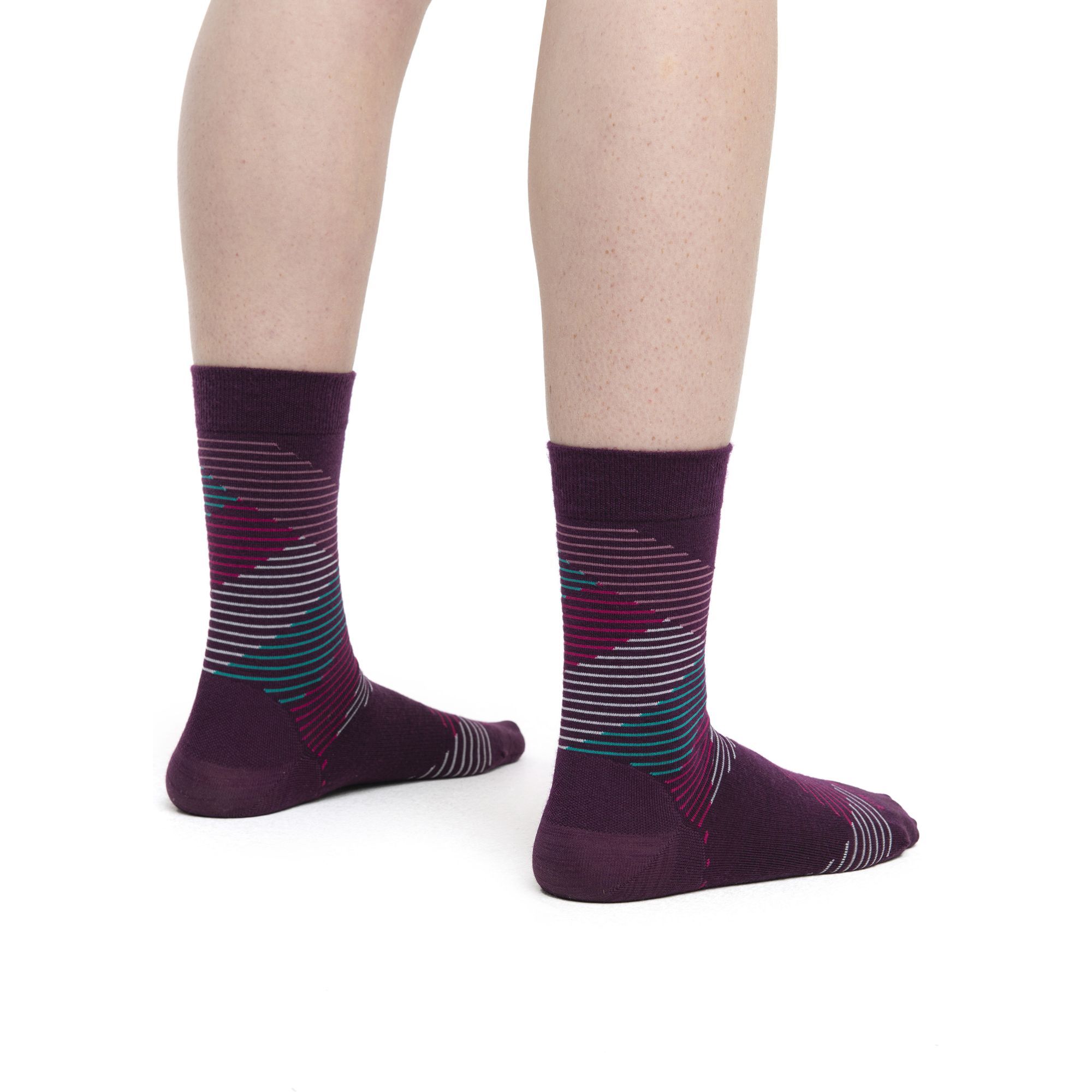 W Lifestyle Fine Gauge Crew Dashes