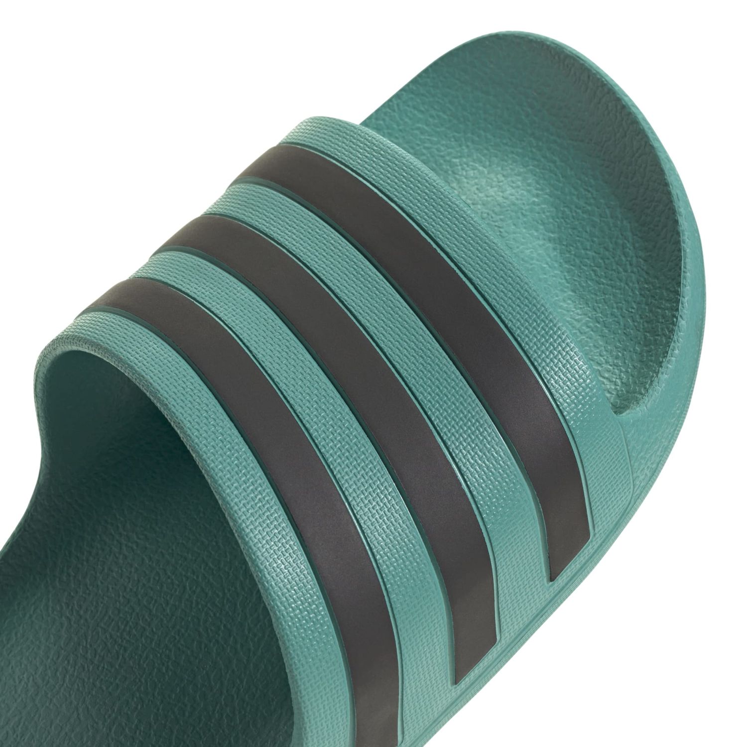 ADILETTE AQUA