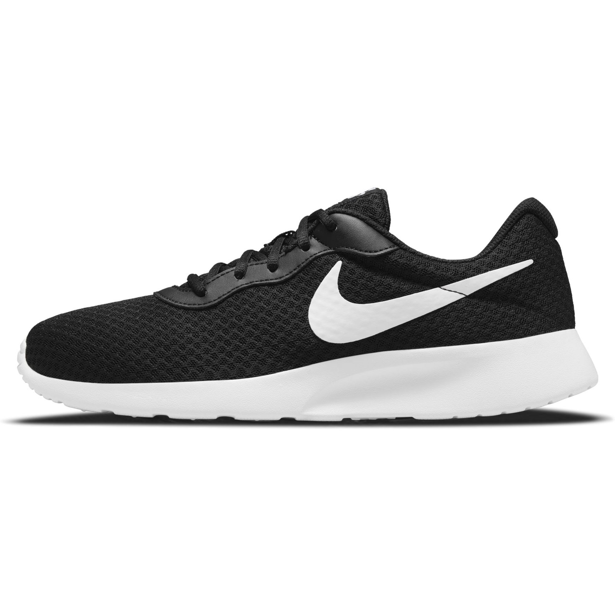 Nike Tanjun