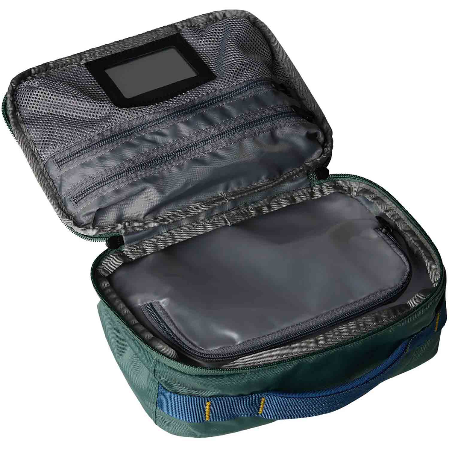 BASE CAMP VOYAGER TOILETRY KIT