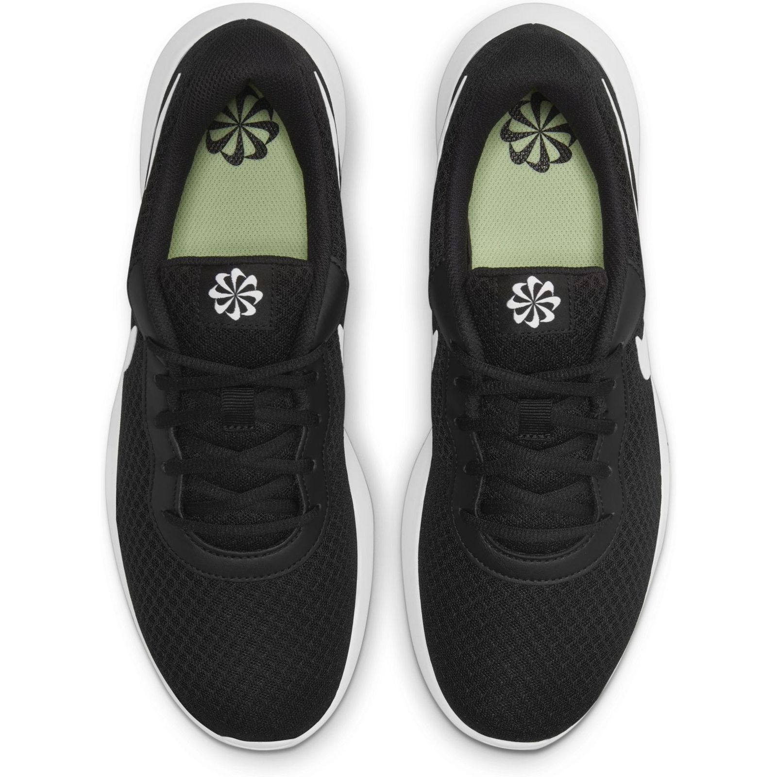 Nike Tanjun