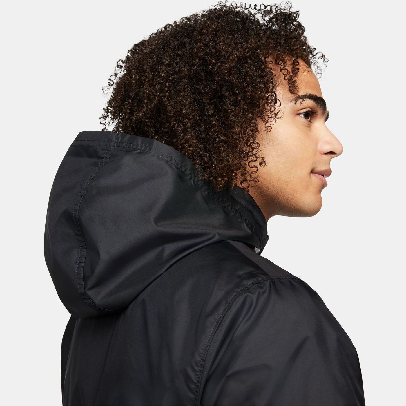 Nike Sportswear Club Men\'s Lined Woven Track Suit